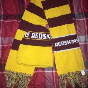 Redskins scarf and Beanie